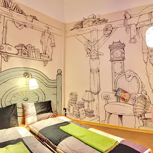 Lavender Circus Hostel, Doubles & Ensuites Budapest